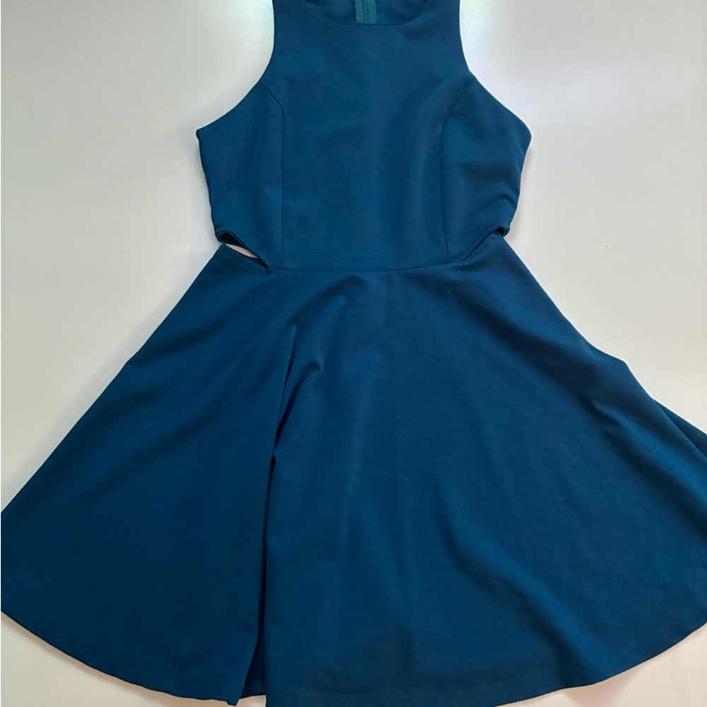 Sleeveless Teal Dress